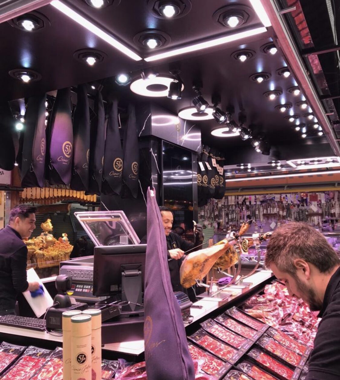 diseño 3D de tienda de moda