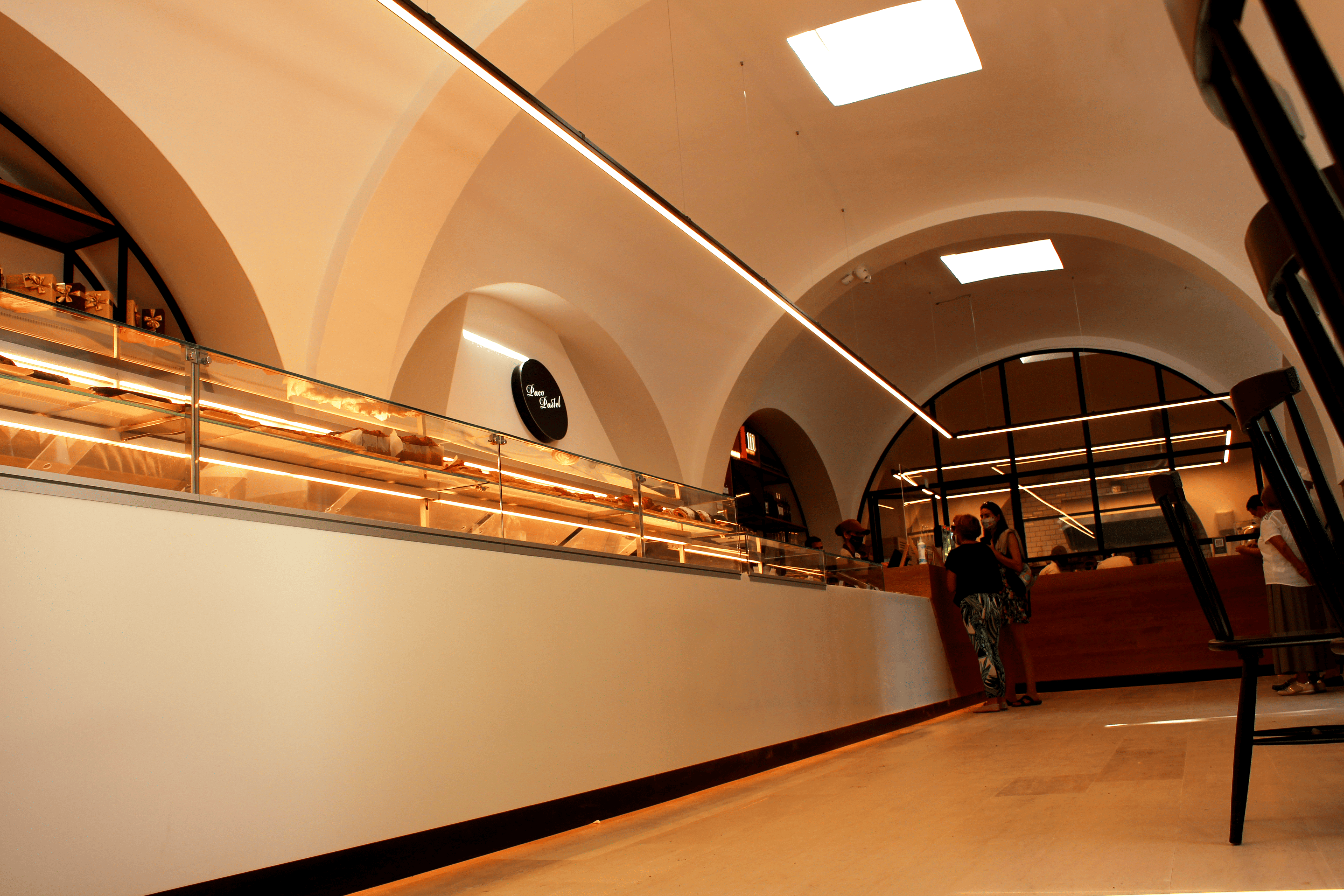 lineales led panaderia