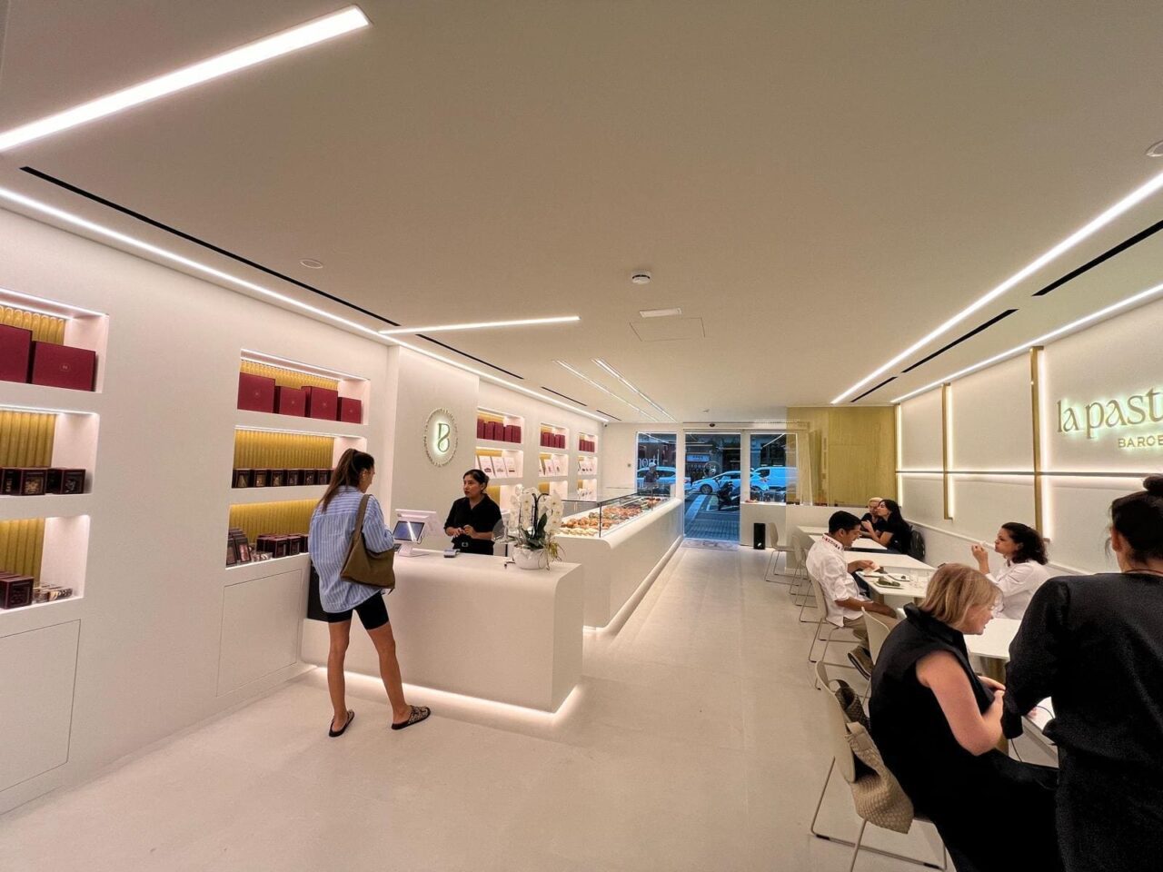 Tendencias de iluminación para cafeterías 2026-2027 | Luzco iluminacion