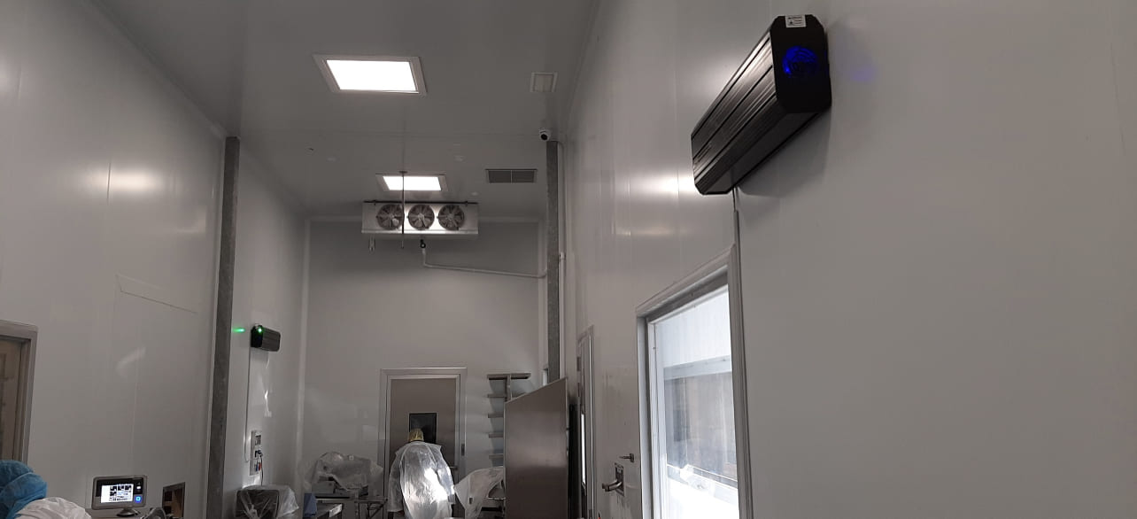 Sistema de desinfeccion LED para carnicerías
