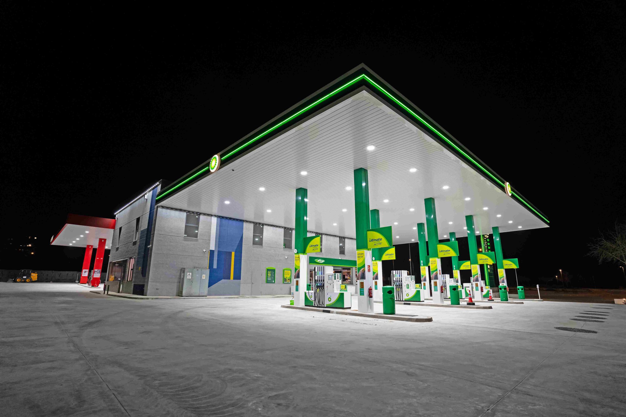 Iluminación exterior area de servicio