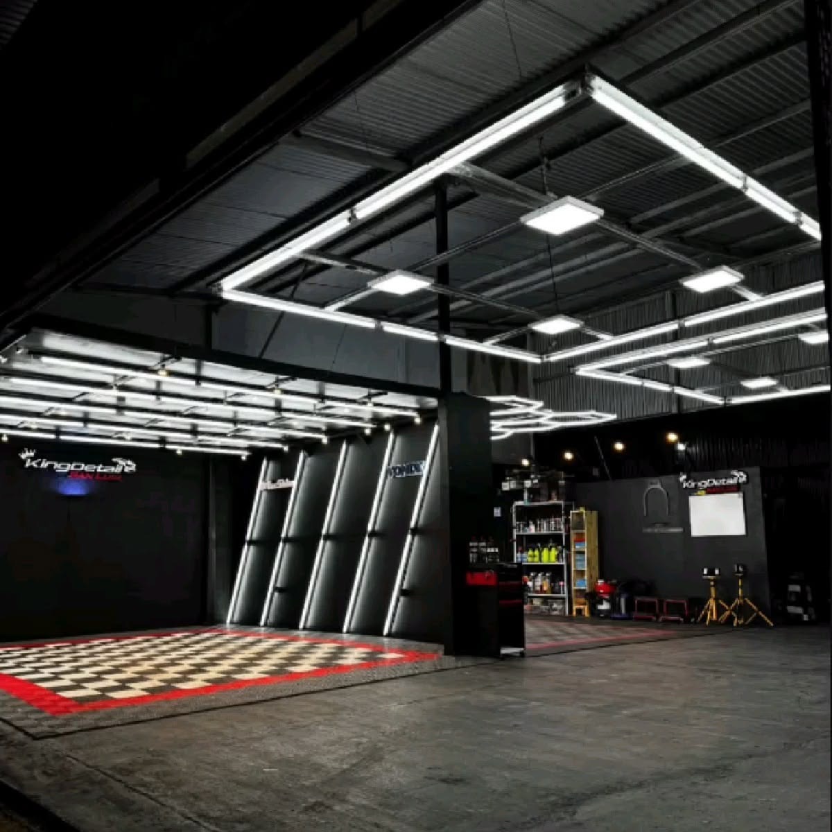 Iluminación concesionario taller