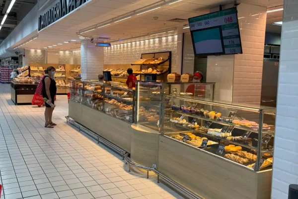 BLM AMBER+ Blind Rp34 wallwasher pasteleria hipermercado (4) BLM AMBER+ Blind Rp34 wallwasher pasteleria hipermercado (4)